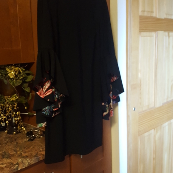 INC black reversible dress with bell sleeves - Picture 2 of 4